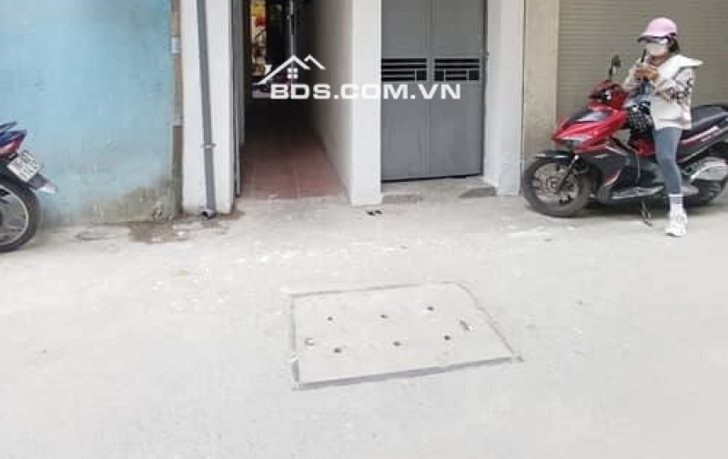 Cơ Hội Đầu Tư: Nhà 29m², Mặt Tiền 5.2m Tại Ngã Tư Sở Trường Chinh - Giá 5.5 Tỷ VNĐ